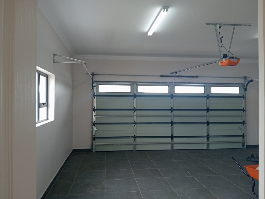 4 Bedroom Property for Sale in Fountains Estate Eastern Cape